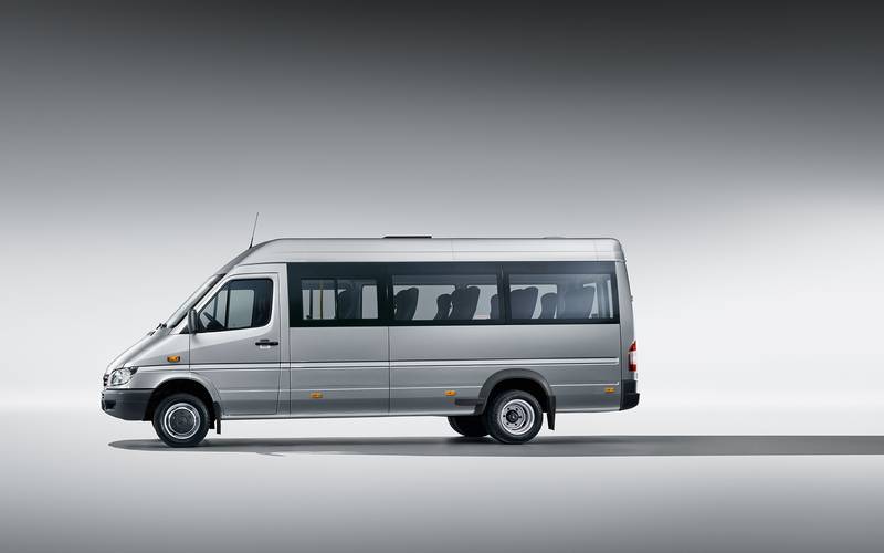 Фото автомобиля Mercedes-Benz Sprinter Classic микроавтобус